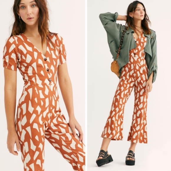 NWOT ELLEJAY x Free People Jacki Jumpsuit — Medium — Giraffe Print — Revolve NEW - Picture 2 of 7